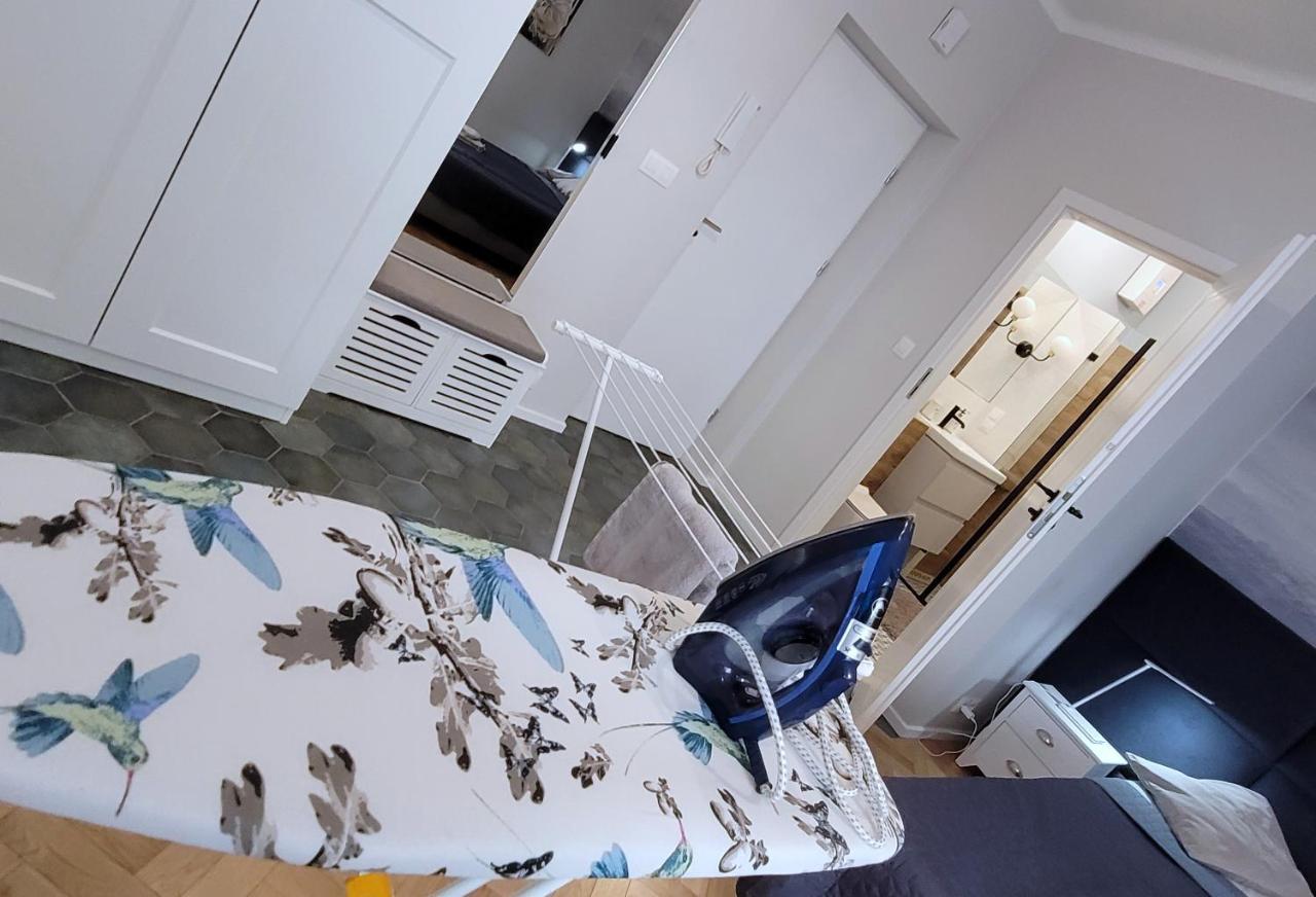 Kana - Stylish Apartment In Krakow Pomorska - Close, Wifi, Smart Tv Krasków Εξωτερικό φωτογραφία