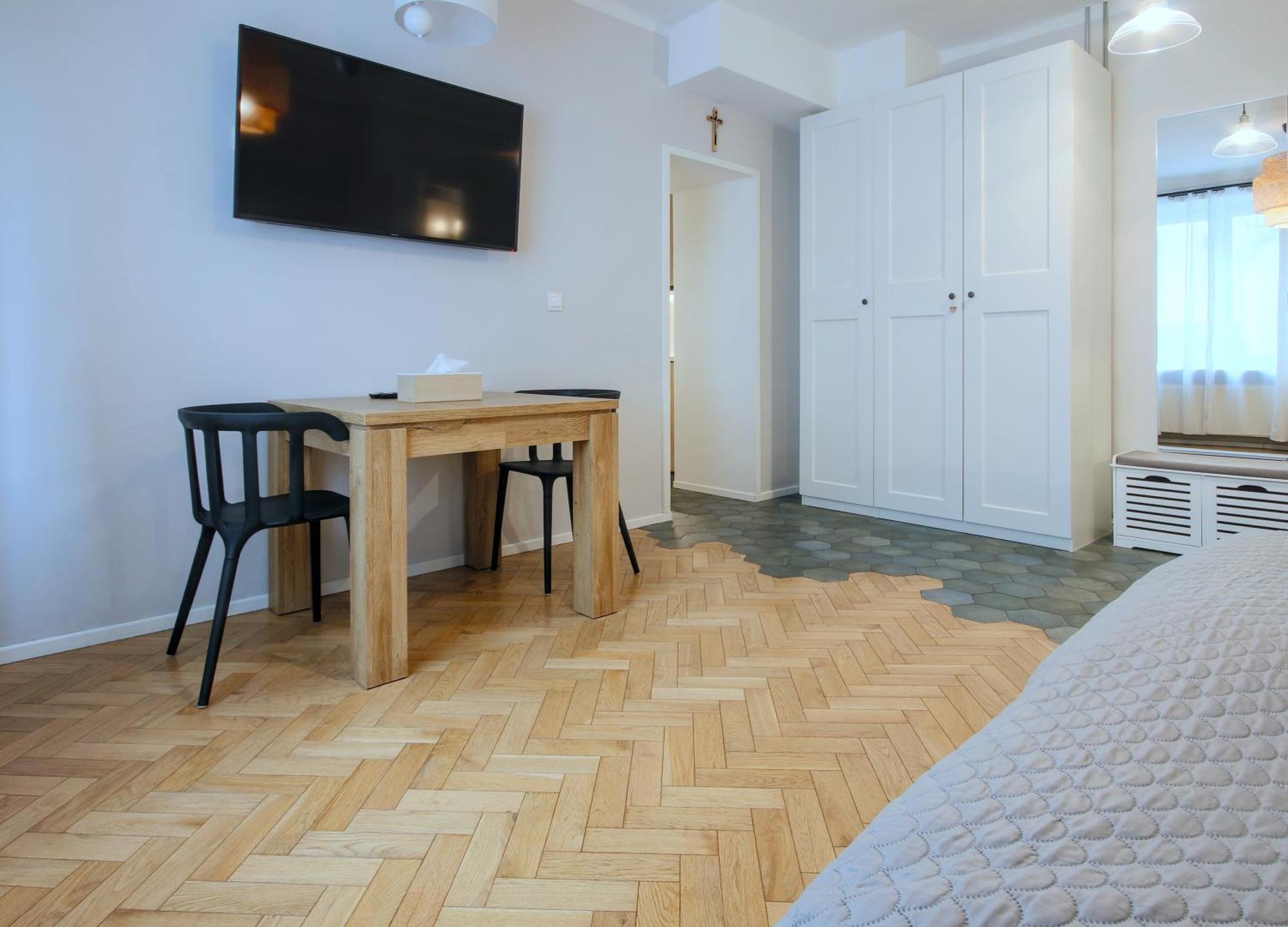 Kana - Stylish Apartment In Krakow Pomorska - Close, Wifi, Smart Tv Krasków Εξωτερικό φωτογραφία